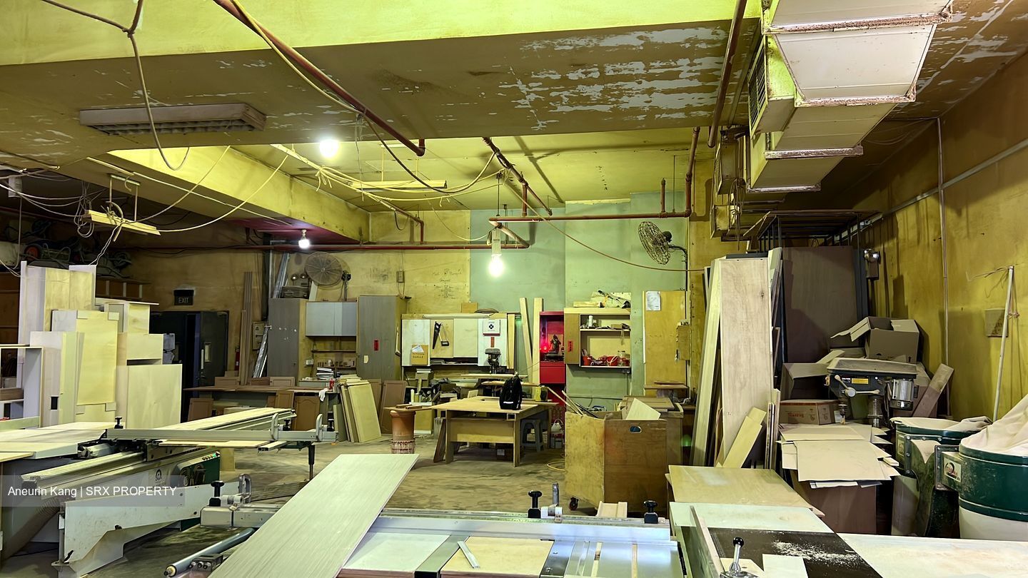 Mandai Industrial Building (D25), Factory #556010901